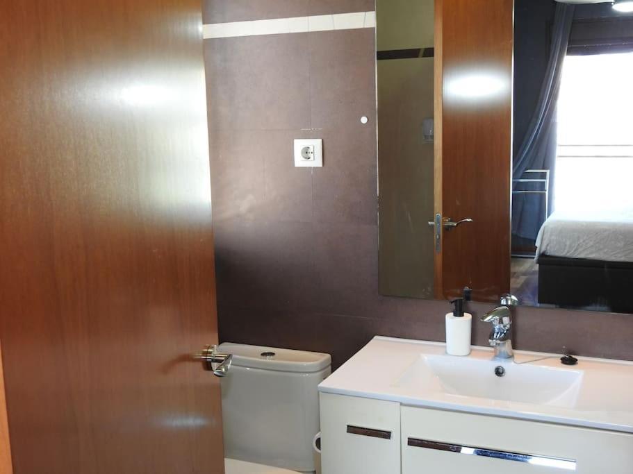 Apartamento Piso En Zona Forum Con Vistas Al Mar *